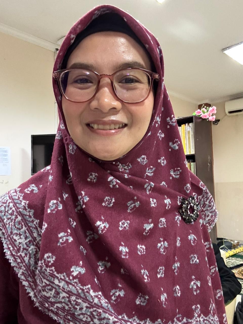 Neneng Alawiyah, M.Pd